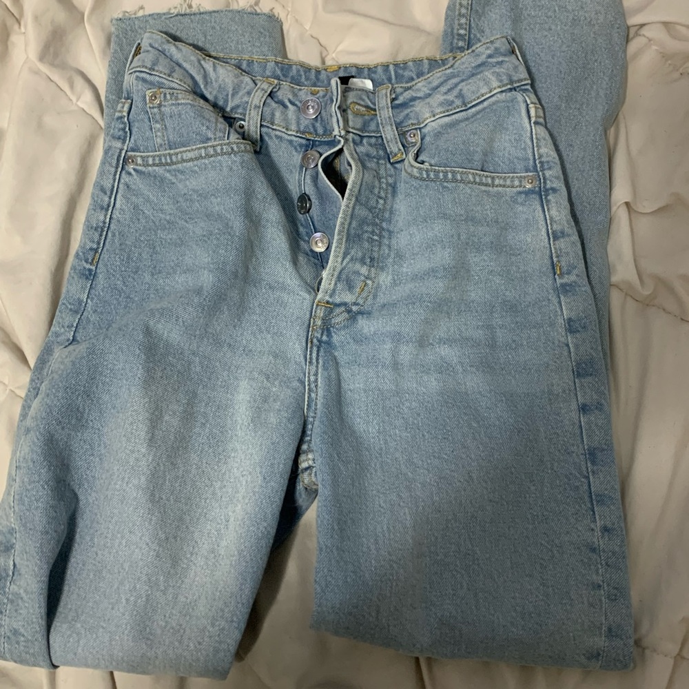 H&M Divided Light wash Straight legged jeans